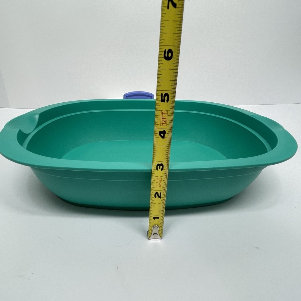 13" Tupperware 7 1/4 Cup Legacy Microwave Serving Dish Tray Oval Teal White Lid - Picture 12 of 12